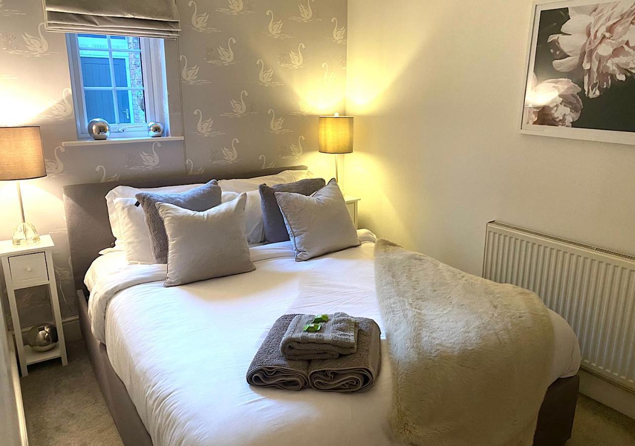 The Lodge Chester - Luxury Apartment For Two, With Free Parking! Hough Green ภายนอก รูปภาพ