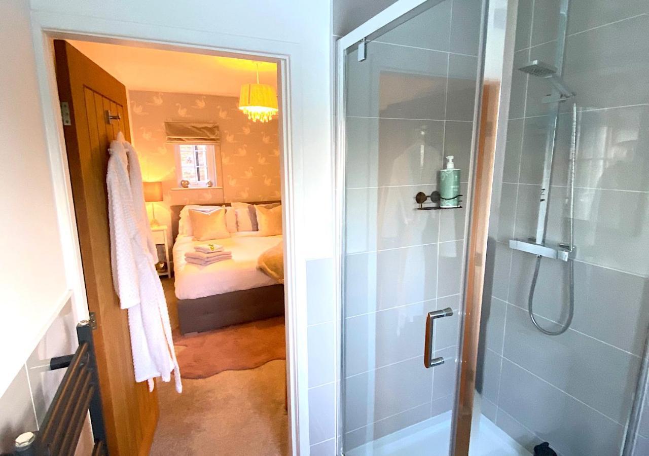 The Lodge Chester - Luxury Apartment For Two, With Free Parking! Hough Green ภายนอก รูปภาพ